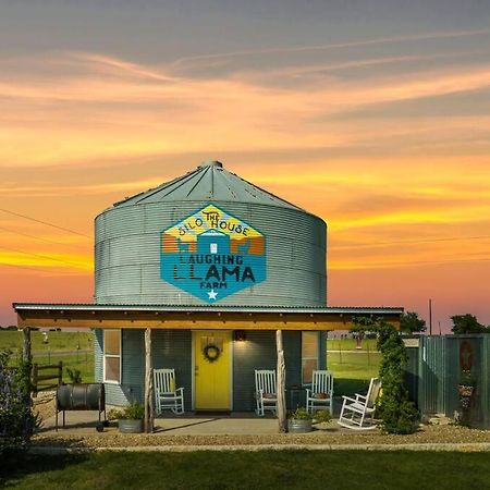 Silo House At Laughing Llama Farm Troy 外观 照片
