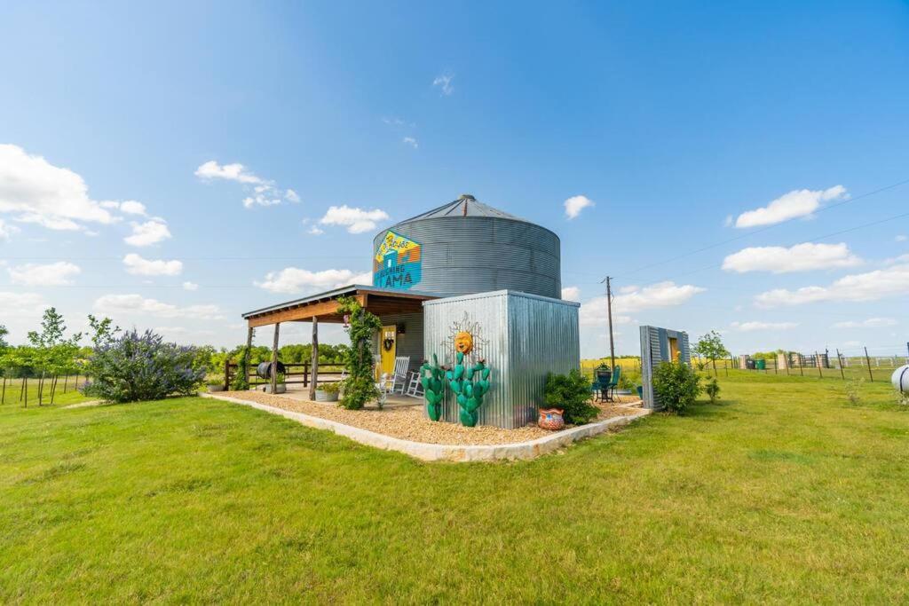 Silo House At Laughing Llama Farm Troy 外观 照片