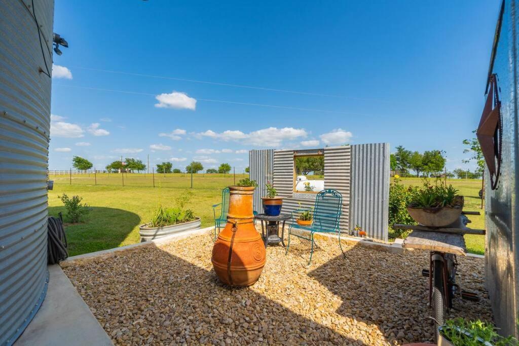 Silo House At Laughing Llama Farm Troy 外观 照片